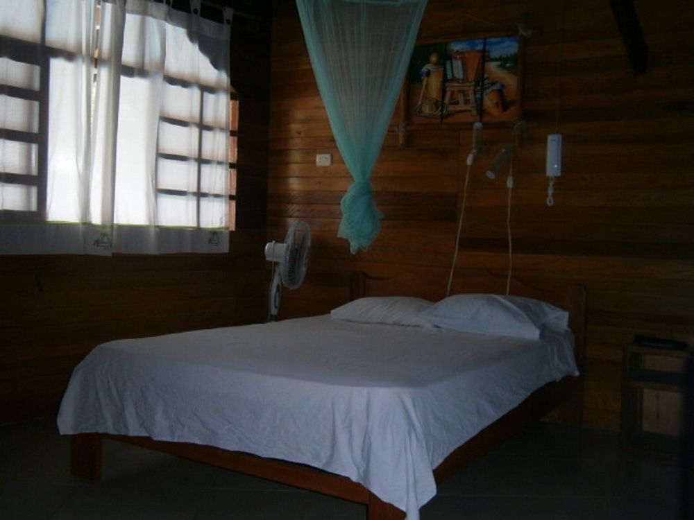 Madera Labrada Lodge Ecologico Tarapoto Exterior foto